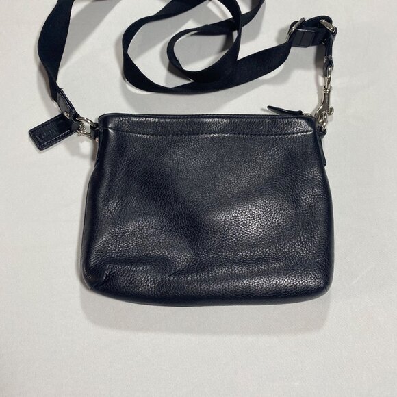 Coach Black Leather Crossbody Bag With Front Turn-Lock Pocket & Adjustable Strap - Picture 3 of 6